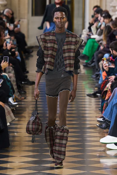 Look 14